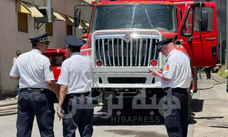 أسفر عن خسائر مادية مهمة.. حريق مهول يأتي على معمل لخياطة القفازات الطبية بطنجة أسفر عن خسائر مادية مهمة.. حريق مهول يأتي على معمل لخياطة القفازات الطبية بطنجة