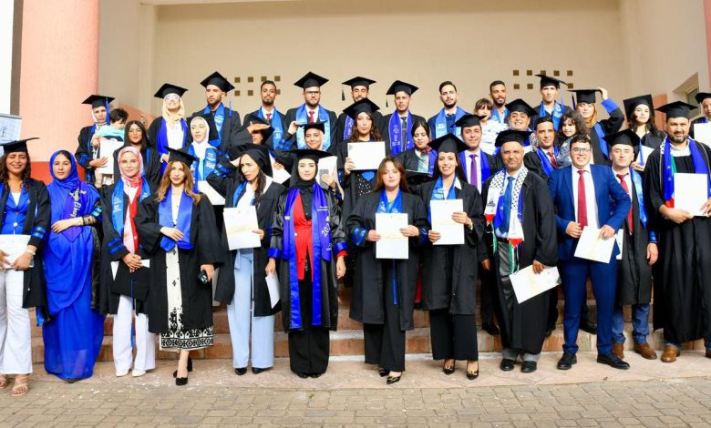 كلية سلا تحتفي بخريجي ماستر تدبير الموارد البشرية “صور” كلية سلا تحتفي بخريجي ماستر تدبير الموارد البشرية “صور”