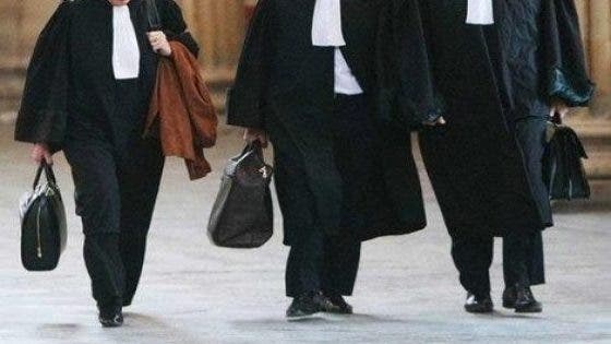 الرباط : أحكام قاسية في حق ” محامين ” وتبرئة بعضهم وتأخير ملف لشتنبر الرباط : أحكام قاسية في حق ” محامين ” وتبرئة بعضهم وتأخير ملف لشتنبر