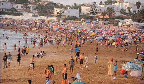 المحمدية.. شاطئ المانيسمان المصنف غير صالح للسباحة الأكثر استقطابا للزوار