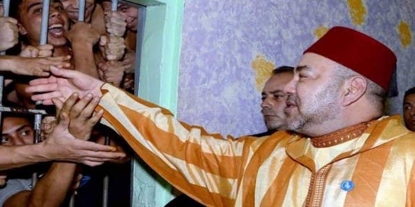 الملك يصدر عفوه السامي على 2476 شخصا بمناسبة عيد العرش المجيد الملك يصدر عفوه السامي على 2476 شخصا بمناسبة عيد العرش المجيد