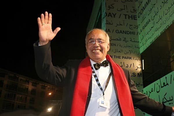 الملك يعزي في الداسوكين ويصفه بالكوميدي الكبير الملك يعزي في الداسوكين ويصفه بالكوميدي الكبير