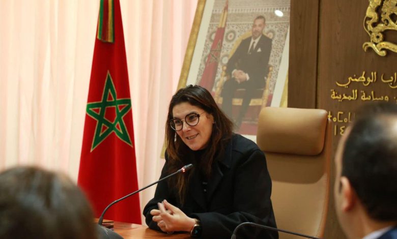 ”المنصوري“ تتطلع للقضاء على ”دور الصفيح“ بالمغرب متم 2028