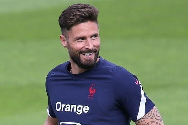 الهداف التاريخي للمنتخب الفرنسي جيرو يعلن اعتزاله دوليا الهداف التاريخي للمنتخب الفرنسي جيرو يعلن اعتزاله دوليا