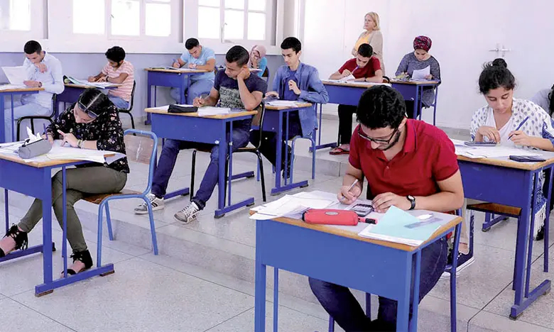 انطلاق اختبارات الدورة الاستدراكية لامتحان البكالوريا بمختلف مؤسسات المملكة انطلاق اختبارات الدورة الاستدراكية لامتحان البكالوريا بمختلف مؤسسات المملكة