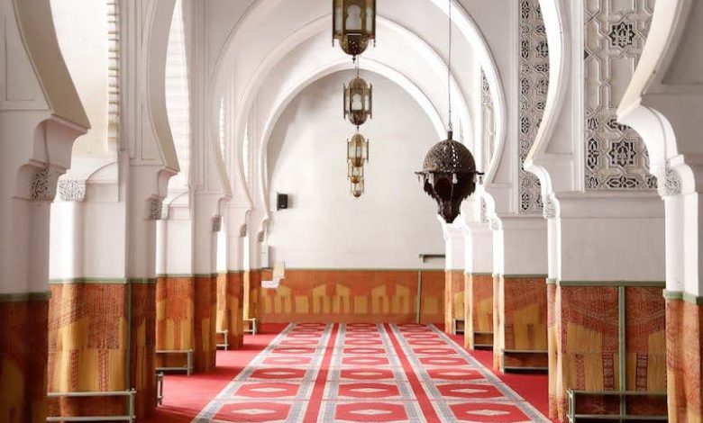 بعد رفضه توحيد خطبة الجمعة.. توقيف خطيب مسجد بطنجة