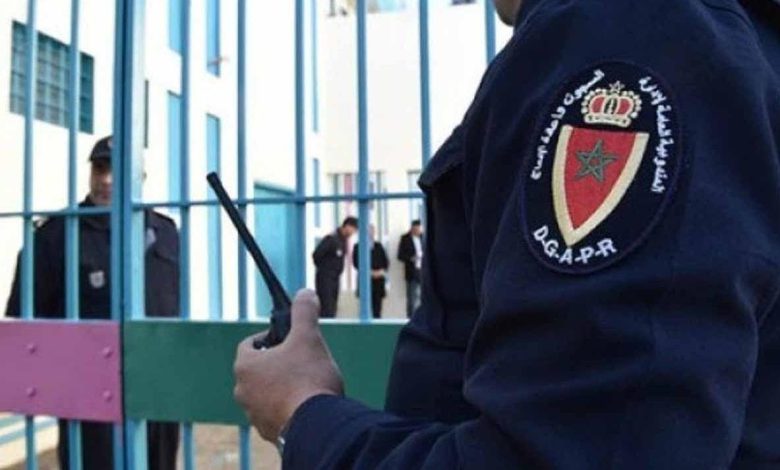 تاونات.. استفادة حوالي 1800 نزيل بالسجن المحلي من قافلة طبية تاونات.. استفادة حوالي 1800 نزيل بالسجن المحلي من قافلة طبية