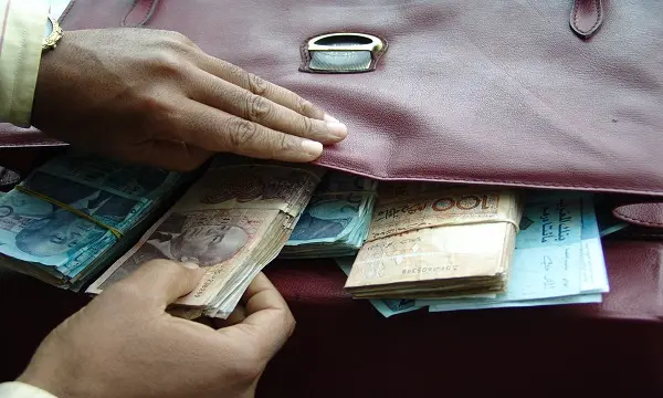 مكتب الصيد البحري ببوجدور يتعرض لعملية نصب كبرى مكتب الصيد البحري ببوجدور يتعرض لعملية نصب كبرى