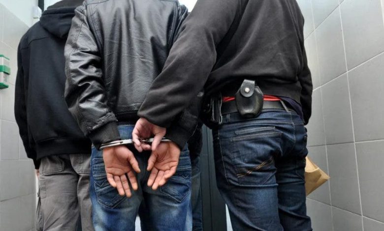 البيضاء ..توقيف شخص يشتبه بتورطه في التـ..ـغرير بفتيات قاصرات البيضاء ..توقيف شخص يشتبه بتورطه في التـ..ـغرير بفتيات قاصرات 