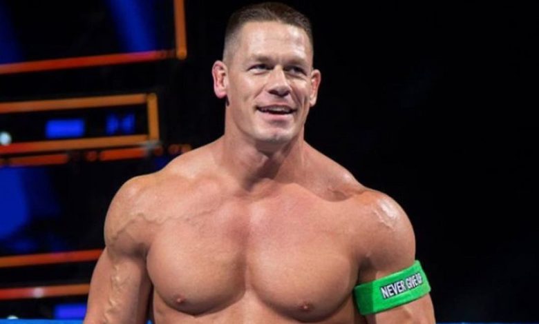 جون سينا يعلن تقاعده من حلبات المصارعة.