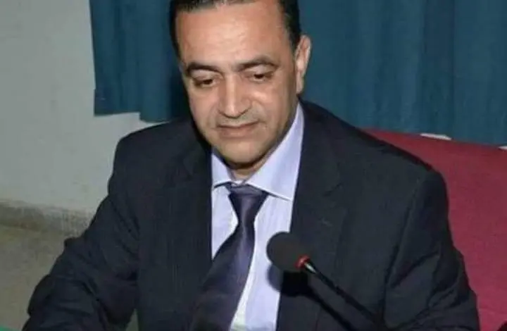 فاس.. أزمة قلبية تنهي حياة المدير الجهوي للإسكان داخل مكتبه فاس.. أزمة قلبية تنهي حياة المدير الجهوي للإسكان داخل مكتبه