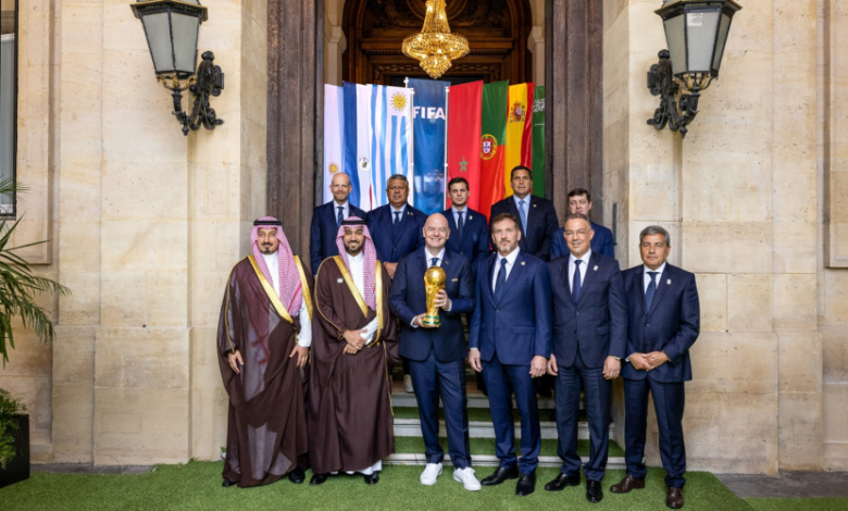 كأس العالم 2030.. المغرب، إسبانيا والبرتغال يقدمون رسميا ملف الترشيح المشترك إلى “فيفا” كأس العالم 2030.. المغرب، إسبانيا والبرتغال يقدمون رسميا ملف الترشيح المشترك إلى “فيفا”