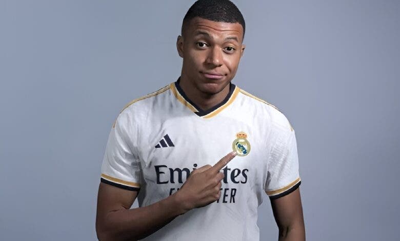 مبابي يعلنها من قلعة ريال مدريد: “سأهب حياتي لهذا النادي” مبابي يعلنها من قلعة ريال مدريد: “سأهب حياتي لهذا النادي”