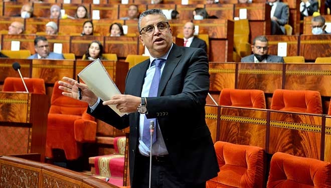 نادي المحامين: “قانون المسطرة المدنية” يشرعن ولوج السماسرة للمحاكم نادي المحامين: “قانون المسطرة المدنية” يشرعن ولوج السماسرة للمحاكم