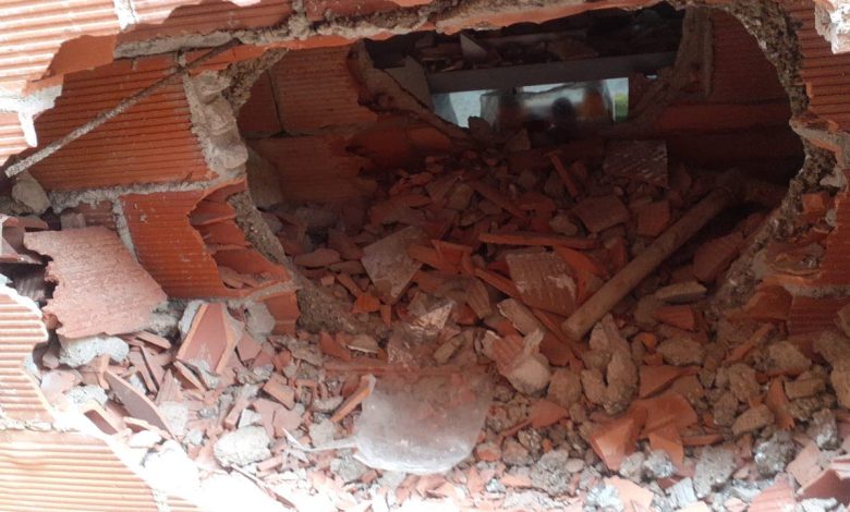 العروي.. فتح ممر جداري للولوج لمحل تجاري قصد السـ.ـرقة