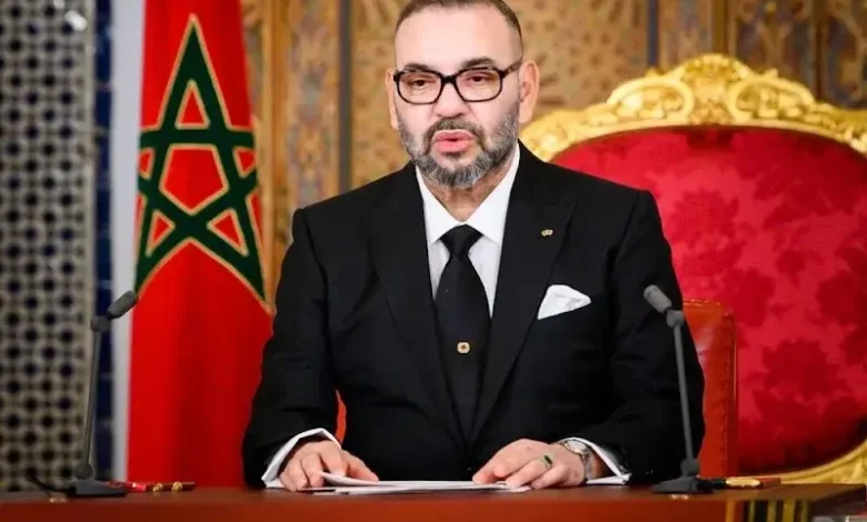 الملك محمد السادس يهنئ البقالي بعد تتويجه بالذهبية في أولمبياد باريس الملك محمد السادس يهنئ البقالي بعد تتويجه بالذهبية في أولمبياد باريس