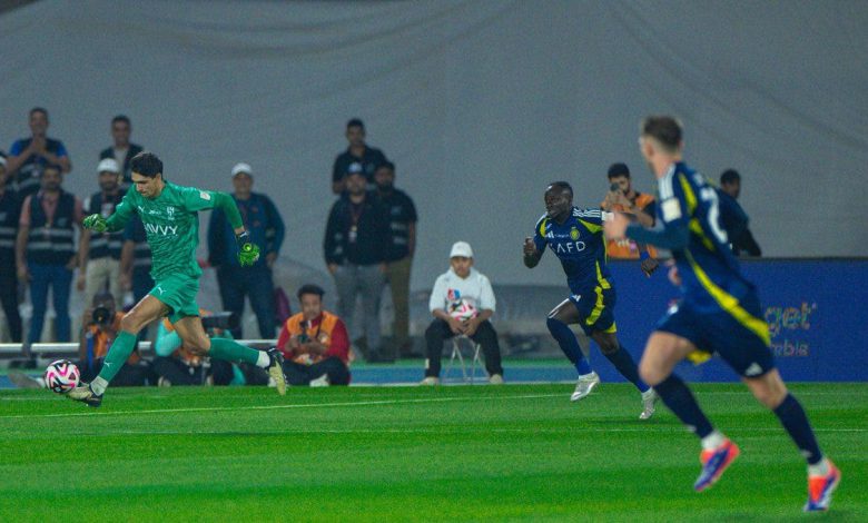 شاهد ياسين بونو يتحول إلى لاعب وسط في مواجهة النصر السعودي (فيديو) شاهد ياسين بونو يتحول إلى لاعب وسط في مواجهة النصر السعودي (فيديو)