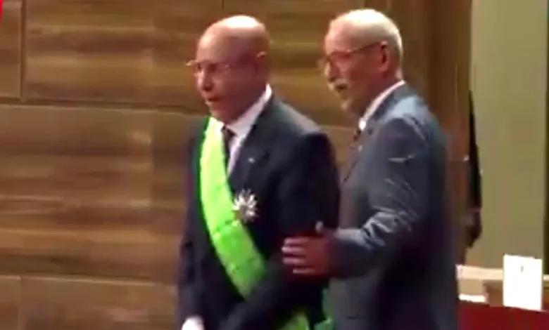 ظهر بشكل مُهين..زعيم البوليساريو يتأخر فى نواكشوط محاولا مقابلة ولد الغزواني ظهر بشكل مُهين..زعيم البوليساريو يتأخر فى نواكشوط محاولا مقابلة ولد الغزواني