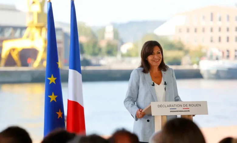 عمدة باريس تشيد بقرار فرنسا دعم سيادة المغرب على صحرائه